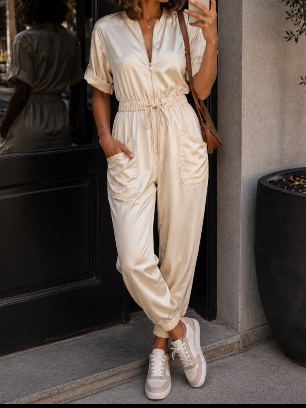 Express Beige Utility Jumpsuit Womens XS Zip Front Short Sleeve Tie Waist Jogger